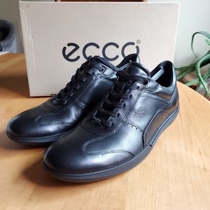 NWT Ecco Mens Black Leather Oxford Sneakers, size 44 (10-10.5) never worn in box